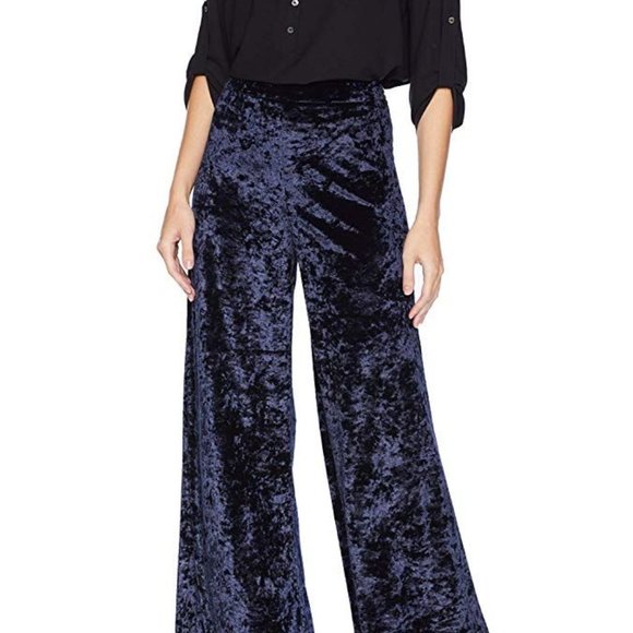 LIKELY Women's Jasmine Crushed Velvet Wide Leg Pant - Picture 2 of 4